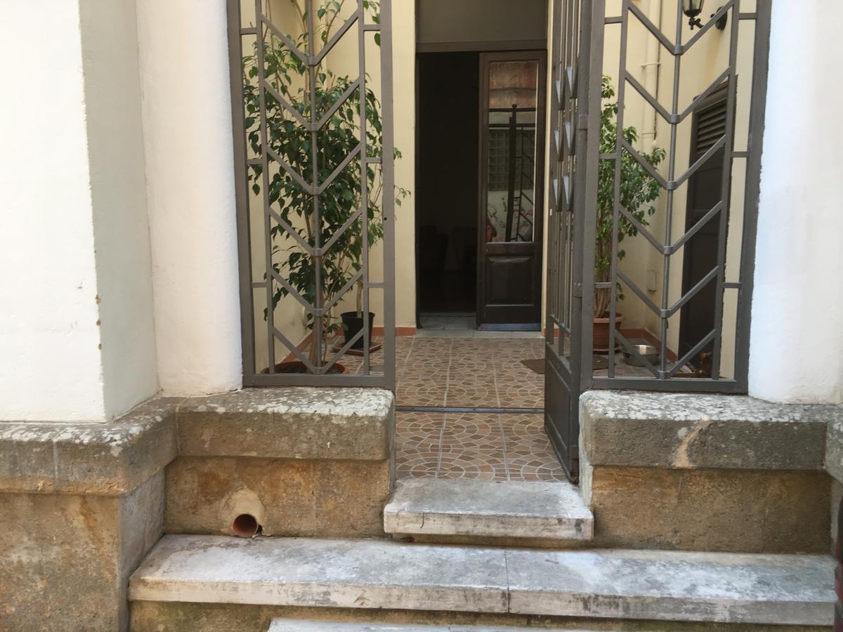 Stelmalu' Hotel Novoli Exterior photo